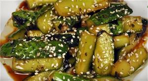 Кисло-сладкие огурчики с кунжутом (заготовка на зиму)