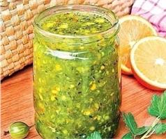 Сырое варенье из крыжовника с лимоном 