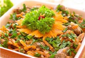 Как приготовить теплый салат из печени и корейской моркови 