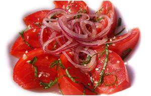 Вкусная маринованная закуска из овощей