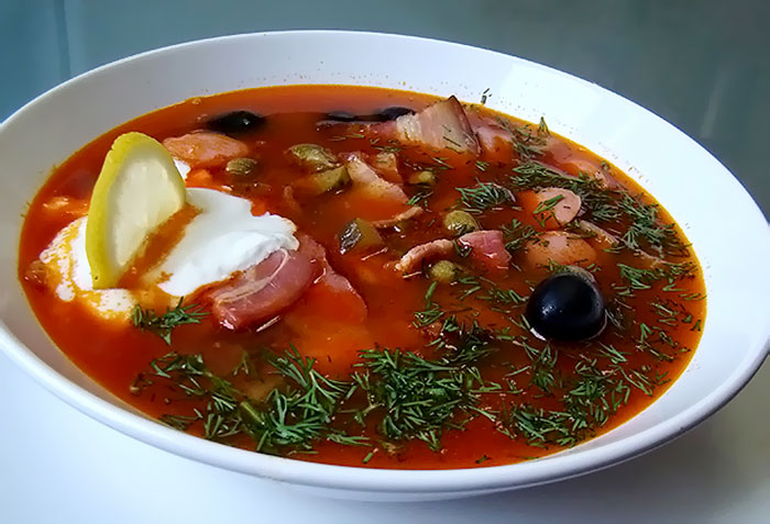 Фото солянка сборная мясная