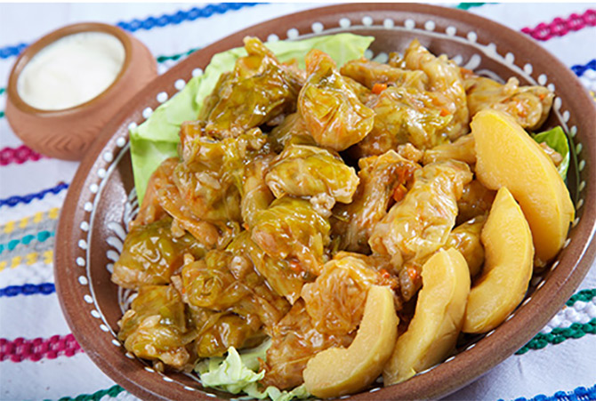 фото ГОЛУБЦЫ, ФАРШИРОВАННЫЕ РИСОМ И АЙВОЙ