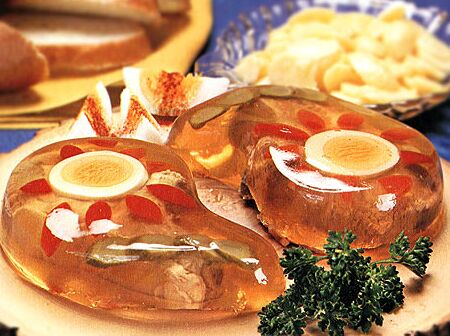 Фото заливное из мясных продуктов
