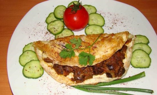 фото ОМЛЕТ, ФАРШИРОВАННЫЙ МЯСОМ, ЖАРЕНЫЙ