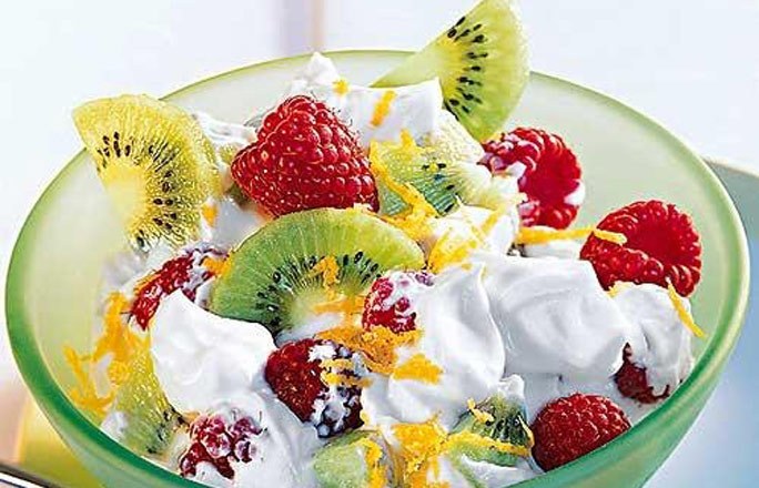 фото ТВОРОЖНАЯ МАССА С ФРУКТАМИ И ЯГОДАМИ