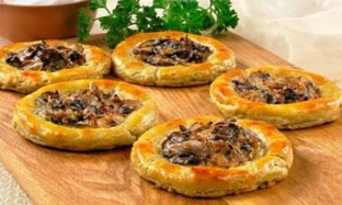 фото ВАТРУШКА С МЯСОМ