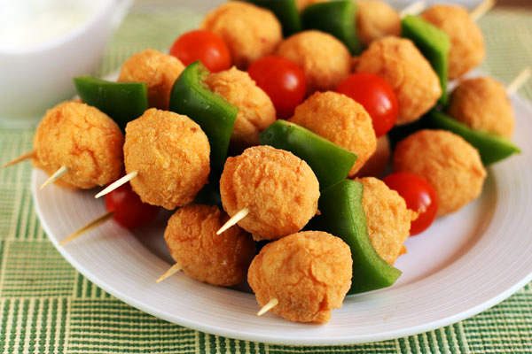 фото КРОКЕТЫ ИЗ КОНСЕРВИРОВАННОЙ КУРИЦЫ