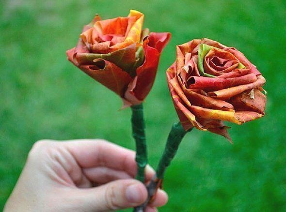роза из листьев